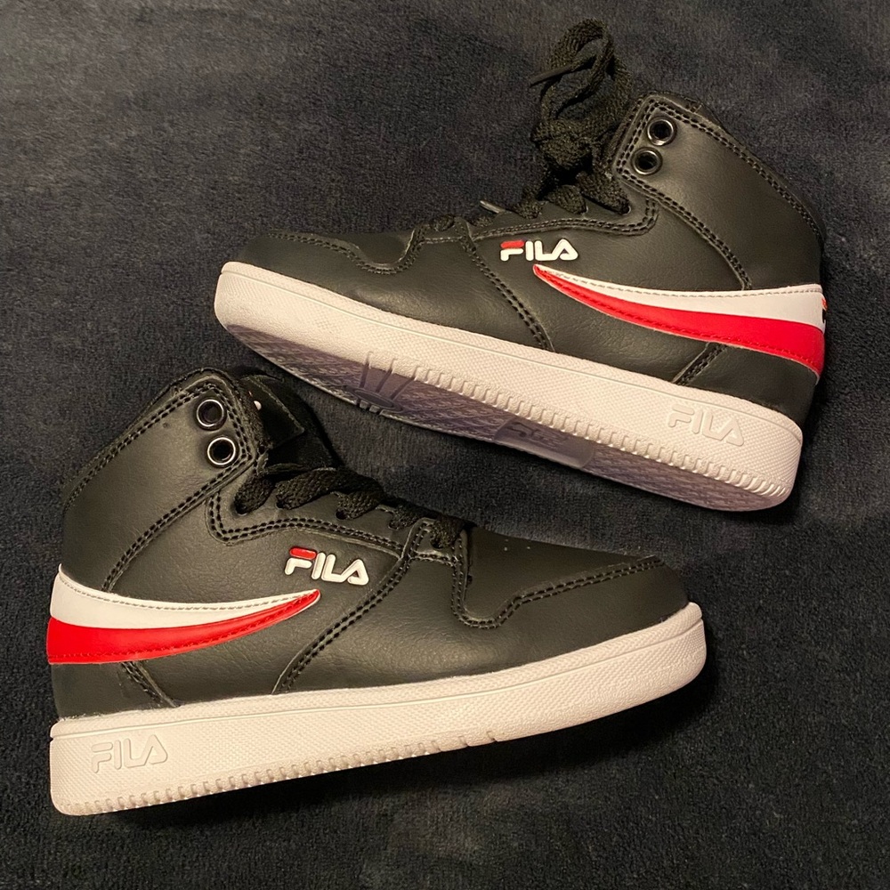 Fila Kids Sneakers - Black with Red Accents